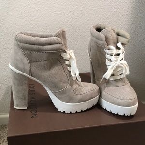 Aldo laced up suede heeled sneakers
